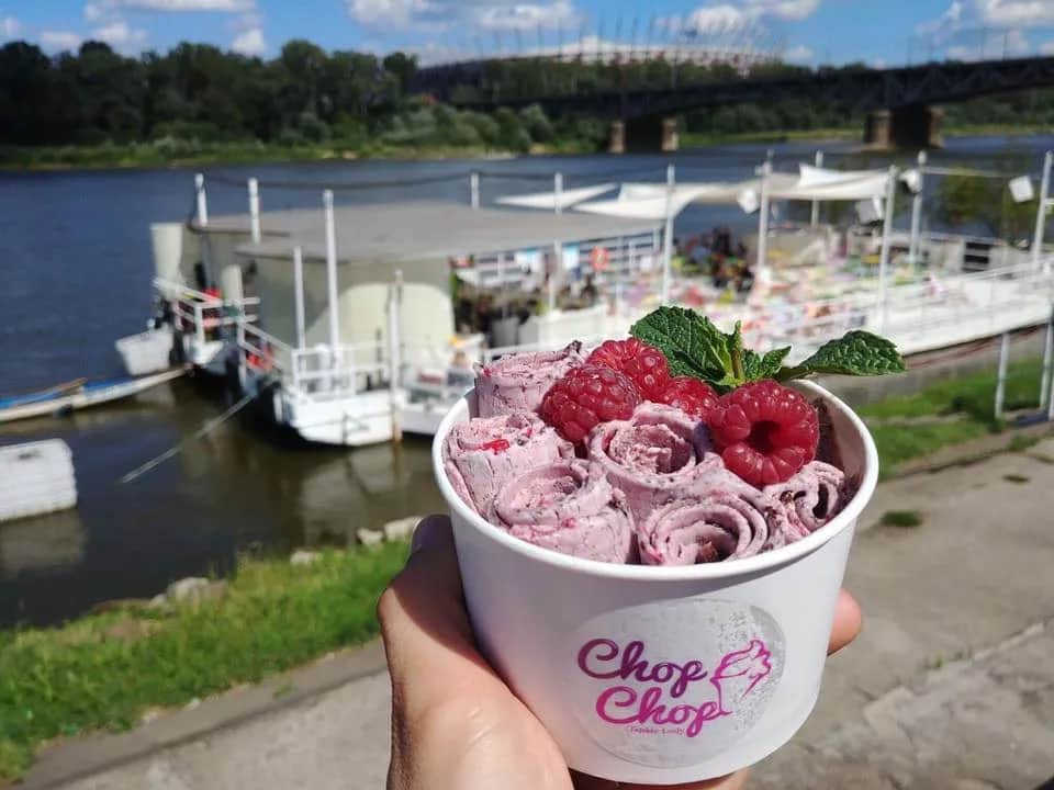 Gdzie zjeść najlepsze tajskie lody w Warszawie? 5 kultowych miejsc