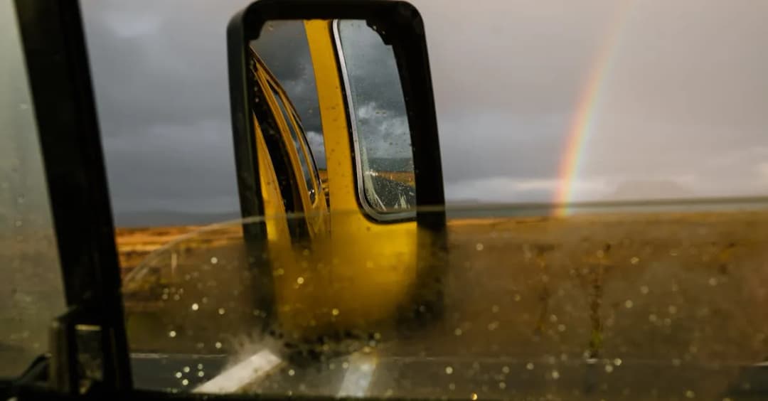Czas w klepsydrze życia: 5 głębokich refleksji o czasie i przemijaniu