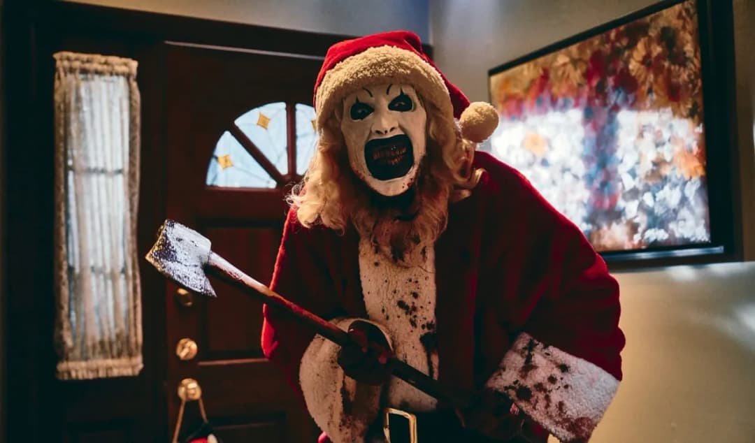 Terrifier 3: brutalna analiza fabuły i kontrowersyjne opinie krytyków